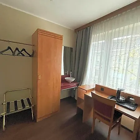 Sun Hotel